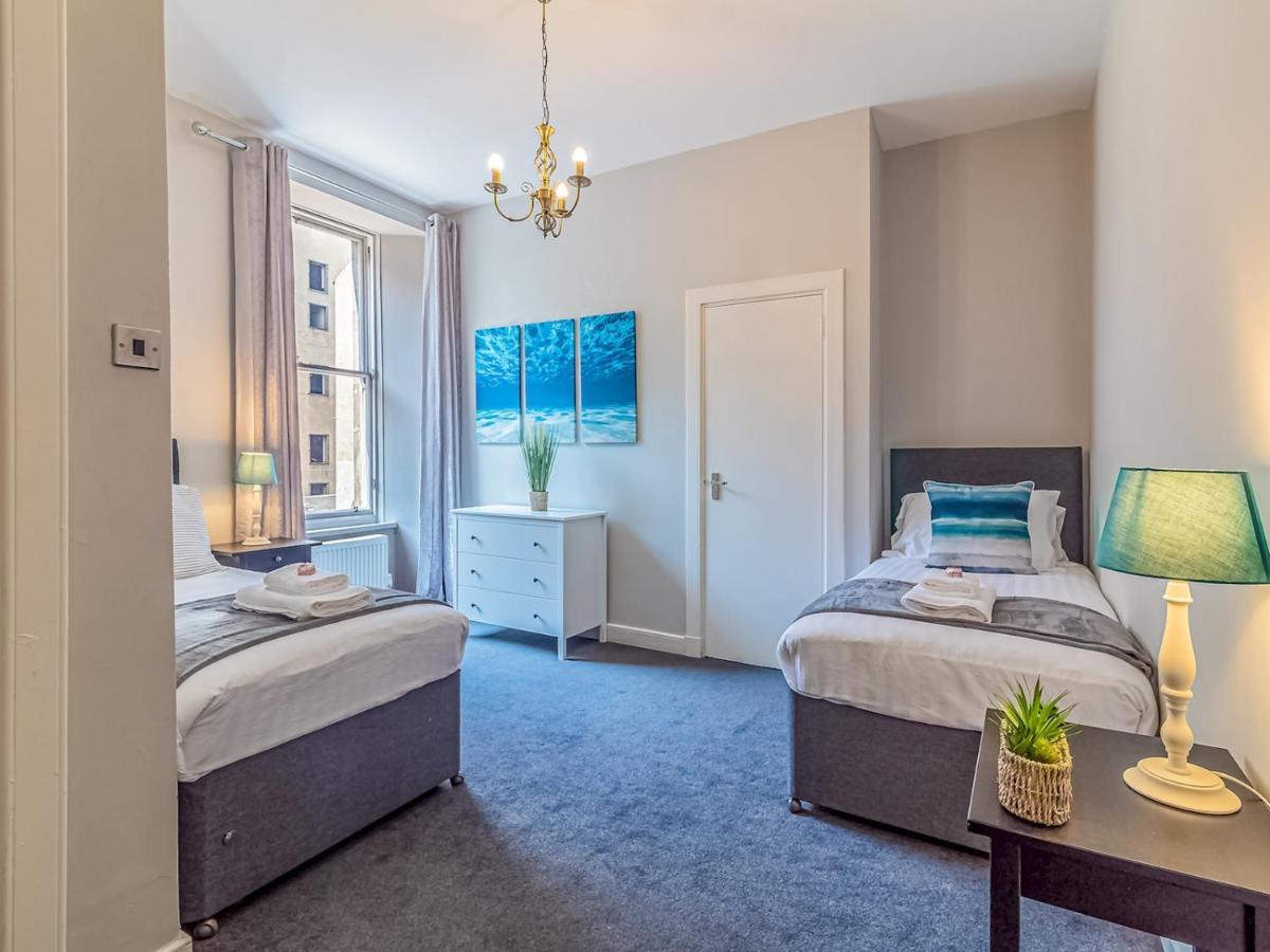 Pass The Keys Spacious And Homely Flat On The Royal Mile エディンバラ エクステリア 写真