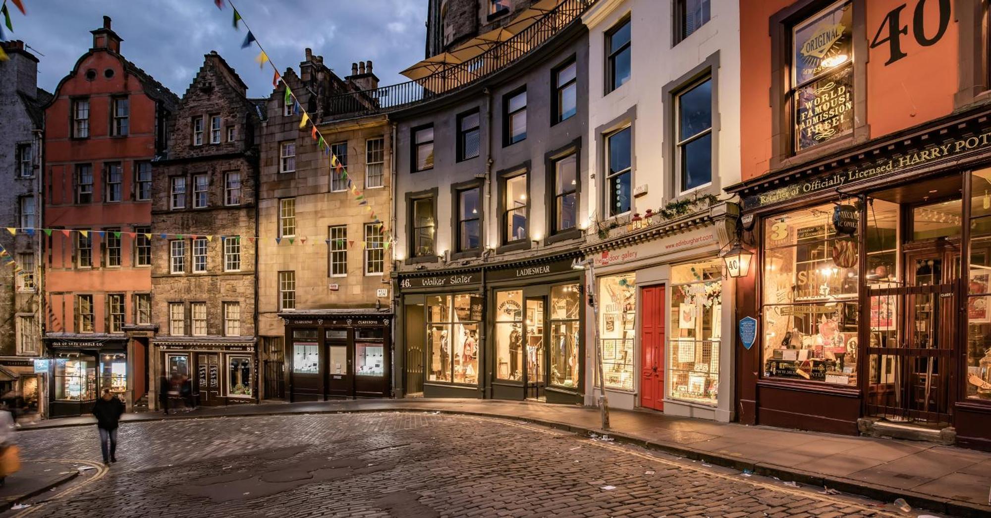 Pass The Keys Spacious And Homely Flat On The Royal Mile エディンバラ エクステリア 写真